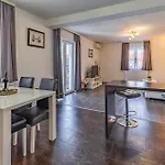 بيت للعطل Pet Friendly In
