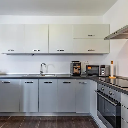 Amazing In With Wifi * 풀라