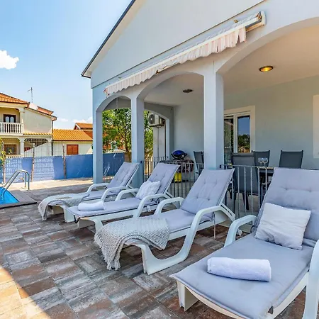 Vakantiehuis Amazing In With Wifi *