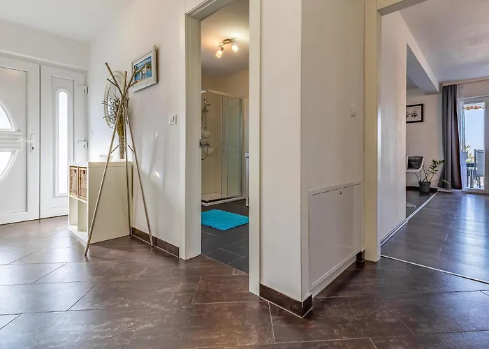 Holiday home Amazing In With Wifi Pula